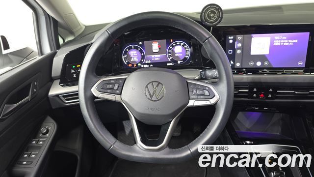 Volkswagen Golf (VIII) 2.0 TDI Prestige 2024 — фото 13