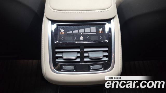 Volvo XC90 (II) B6 Ultra Dark 2026 — фото 31