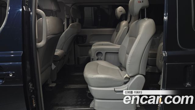 Hyundai Grand Starex Wagon 12-Seater Modern 2019 — фото 12