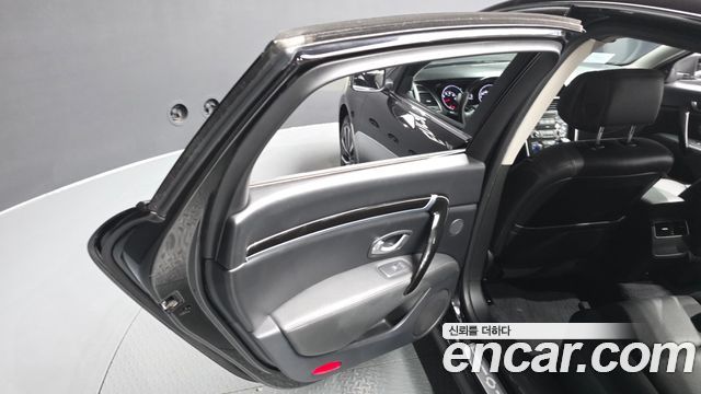 Renault Korea SM7 Nova 2.5 V6 2017 — фото 31
