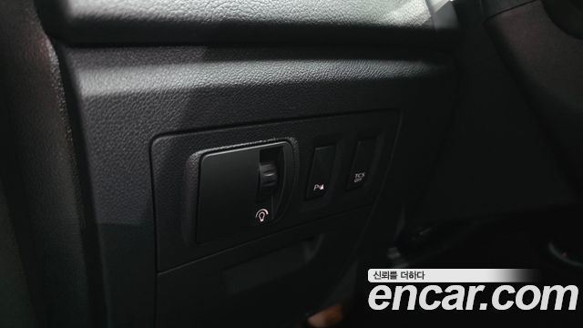 Renault Korea SM7 Nova 2.5 V6 2017 — фото 33