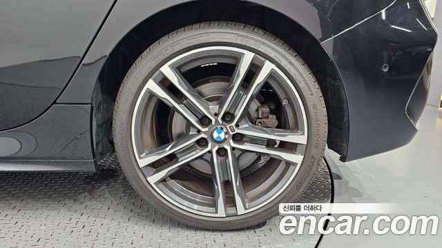 BMW 1 Series (F40) 120i M Sports 2022 — фото 21