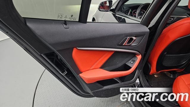BMW 1 Series (F40) 120i M Sports 2022 — фото 25