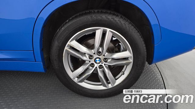 BMW X1 (F48) xDrive 20i M Sport 2020 — фото 21