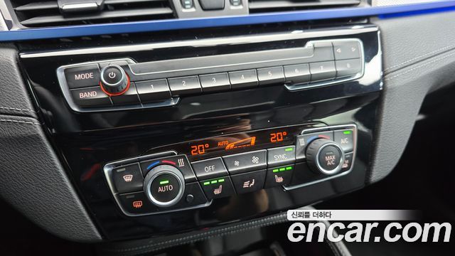 BMW X1 (F48) xDrive 20i M Sport 2020 — фото 30