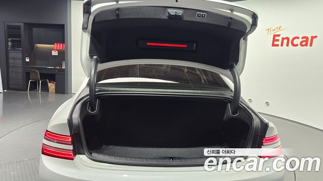 Genesis G80 (RG3) Gasoline 2.5 Turbo AWD 2021 — фото 32