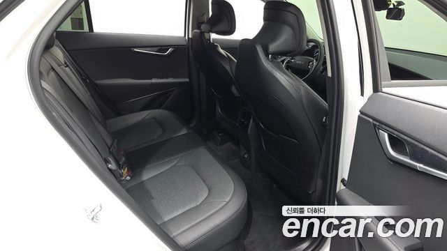 Kia Niro Prestige 2026 — фото 11