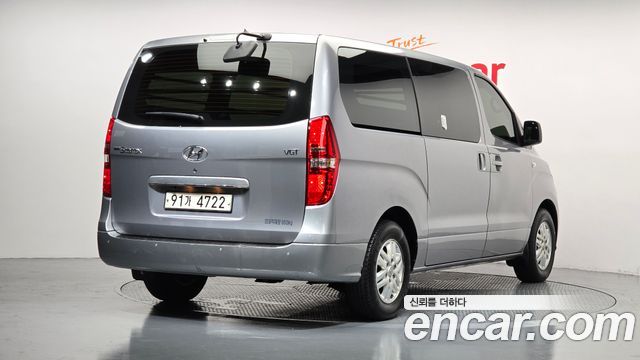Hyundai Grand Starex Van 3-Seater Smart 2021 — фото 2