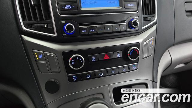 Hyundai Grand Starex Van 3-Seater Smart 2021 — фото 16
