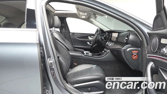 Mercedes-Benz E-Class (W213) E220d Avantgarde 2019 — фото 12