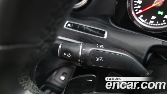 Mercedes-Benz E-Class (W213) E220d Avantgarde 2019 — фото 30