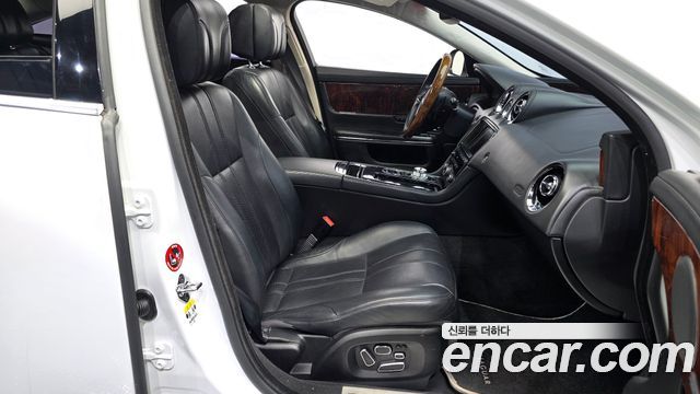 Jaguar XJ 3.0 SC Premium Luxury LWB X351 2013 — фото 11