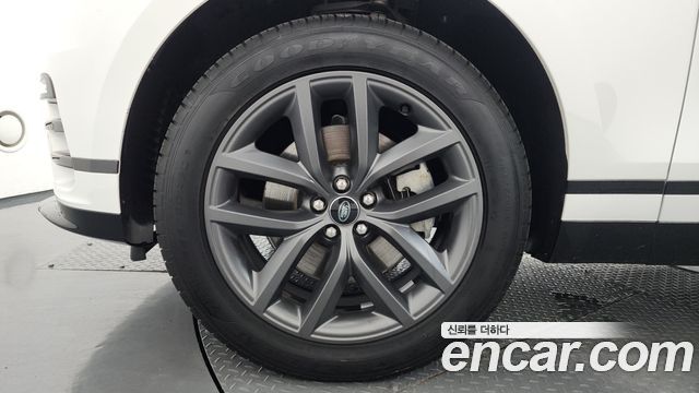 Land Rover Range Rover Velar 2.0 P250 Dynamic SE 2025 — фото 5