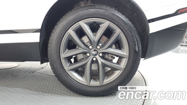 Land Rover Range Rover Velar 2.0 P250 Dynamic SE 2025 — фото 21