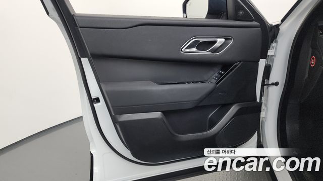 Land Rover Range Rover Velar 2.0 P250 Dynamic SE 2025 — фото 24