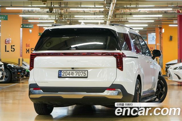 Kia Carnival (IV) Gasoline 9-Seater Signature 2024 — фото 4