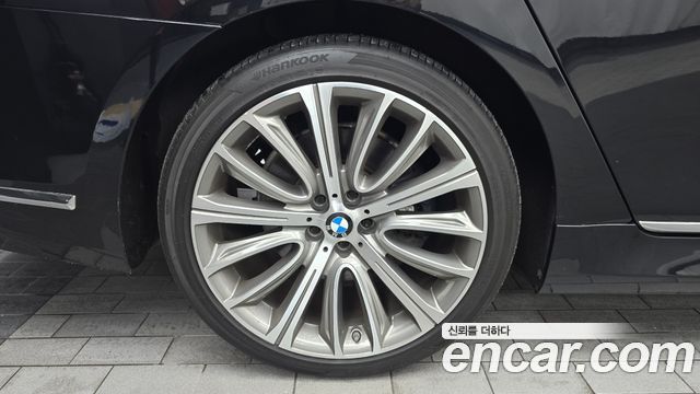 BMW 7 Series (G11) 750Li xDrive Luxury 2016 — фото 5