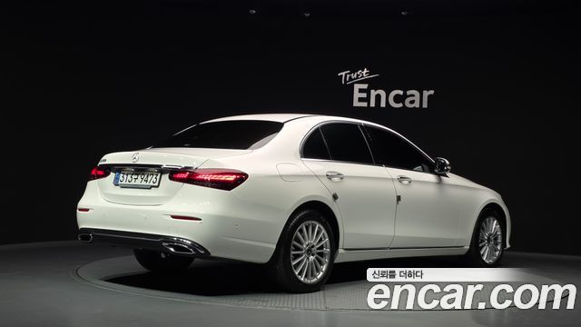 Mercedes-Benz E-Class (W213) E250 Exclusive 2023 — фото 2