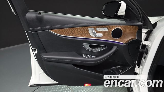 Mercedes-Benz E-Class (W213) E250 Exclusive 2023 — фото 24