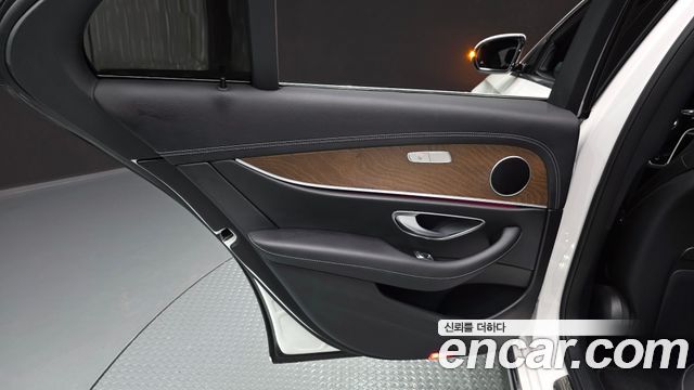 Mercedes-Benz E-Class (W213) E250 Exclusive 2023 — фото 25