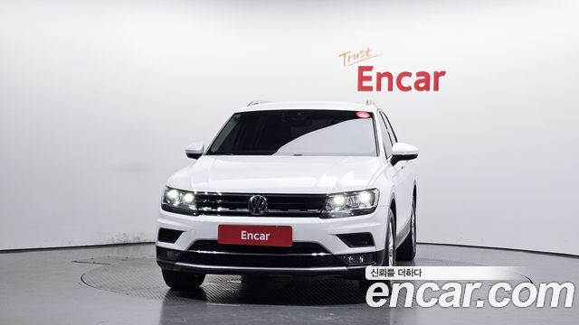 Volkswagen Tiguan (II) 2.0 TDI Premium 2018 — фото 3