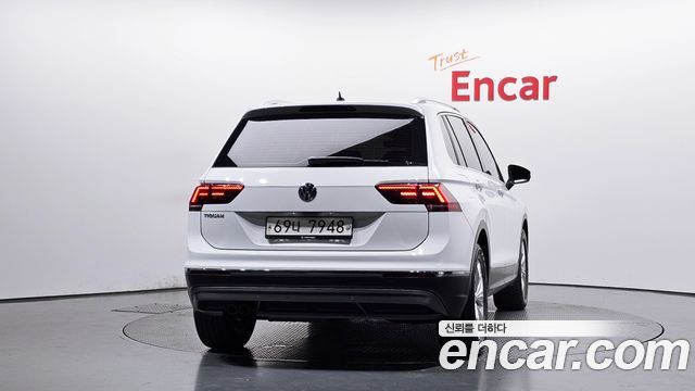 Volkswagen Tiguan (II) 2.0 TDI Premium 2018 — фото 4