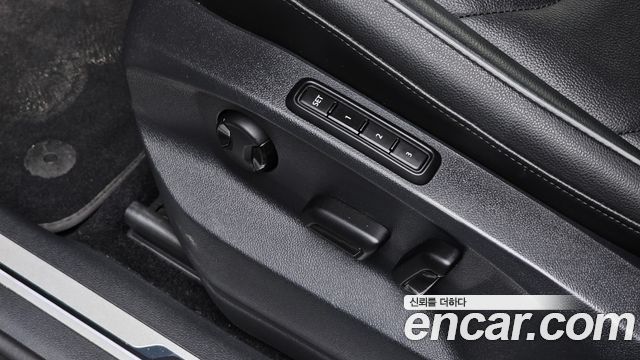 Volkswagen Tiguan (II) 2.0 TDI Premium 2018 — фото 28
