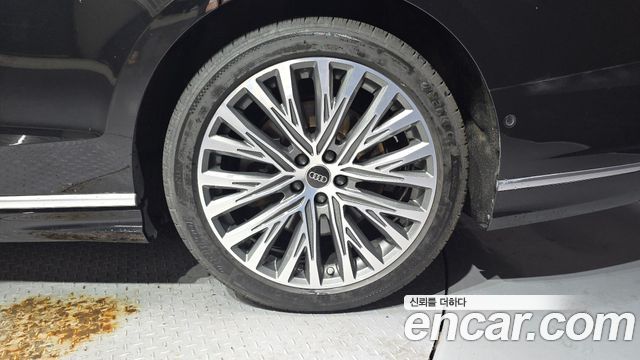 Audi A8 (D5) 55 TFSI Quattro Premium LWB 2023 — фото 27