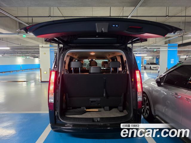 Hyundai Staria Tourer 9-Seater Modern 2023 — фото 7