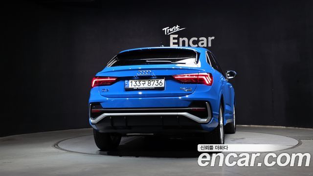 Audi Q3 (F3) 35 TDI Quattro Premium Sportback 2022 — фото 4