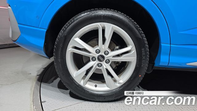Audi Q3 (F3) 35 TDI Quattro Premium Sportback 2022 — фото 5