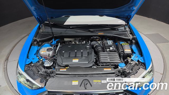 Audi Q3 (F3) 35 TDI Quattro Premium Sportback 2022 — фото 6