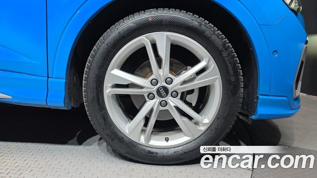 Audi Q3 (F3) 35 TDI Quattro Premium Sportback 2022 — фото 27