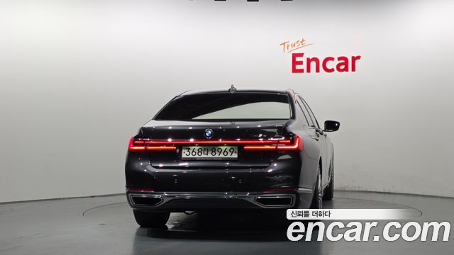 BMW 7 Series (G11) 745e iPerformance Design Pure Excellence 2020 — фото 4