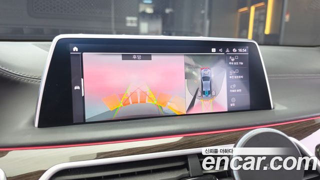 BMW 7 Series (G11) 745e iPerformance Design Pure Excellence 2020 — фото 15