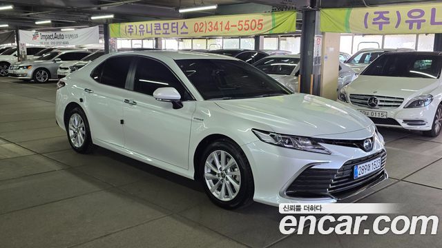 Toyota Camry (XV70) 2.5 LE Hybrid 2024 — фото 2