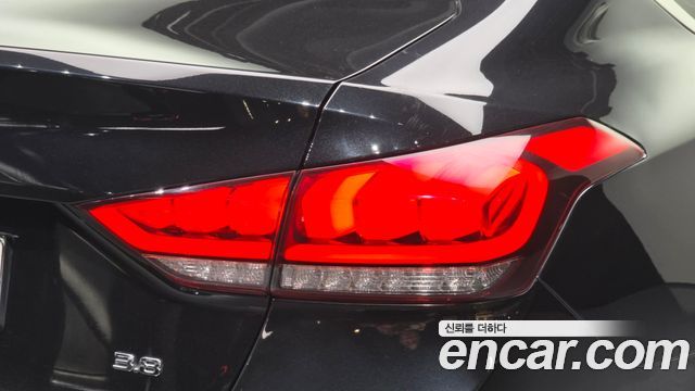 Genesis G80 3.8 GDI Prestige 2018 — фото 23