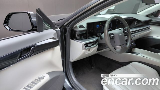Hyundai Grandeur (GN7) 2,5 Gasoline 2WD Premium 2023 — фото 10