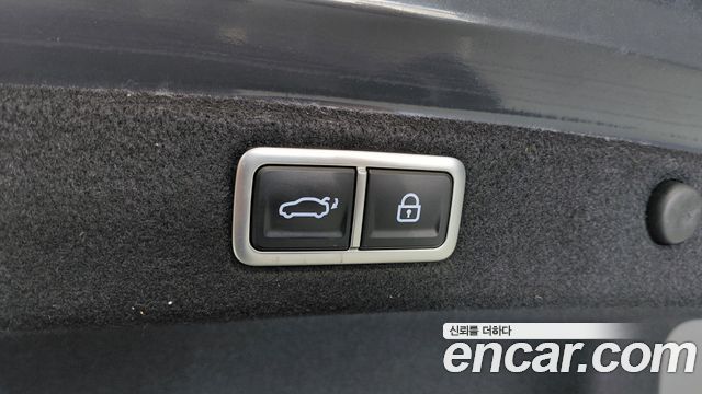 Hyundai Grandeur (GN7) 2,5 Gasoline 2WD Premium 2023 — фото 17
