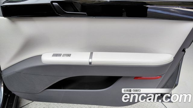 Hyundai Grandeur (GN7) 2,5 Gasoline 2WD Premium 2023 — фото 25