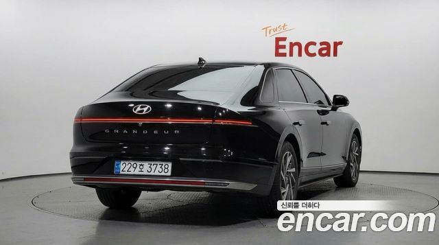 Hyundai Grandeur (GN7) 2,5 Gasoline 2WD Premium 2025 — фото 2