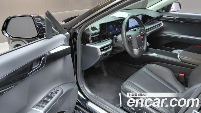 Hyundai Grandeur (GN7) 2,5 Gasoline 2WD Premium 2025 — фото 10
