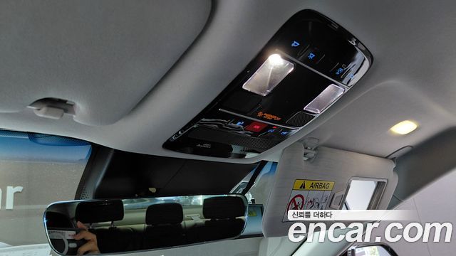 Hyundai Grandeur (GN7) 2,5 Gasoline 2WD Premium 2025 — фото 16