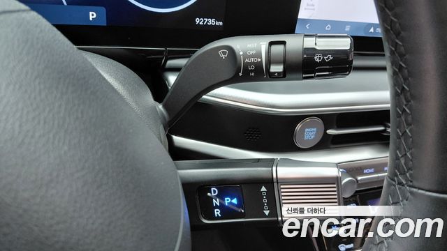 Hyundai Grandeur (GN7) 2,5 Gasoline 2WD Premium 2025 — фото 18