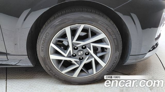 Hyundai Grandeur (GN7) 2,5 Gasoline 2WD Premium 2025 — фото 21
