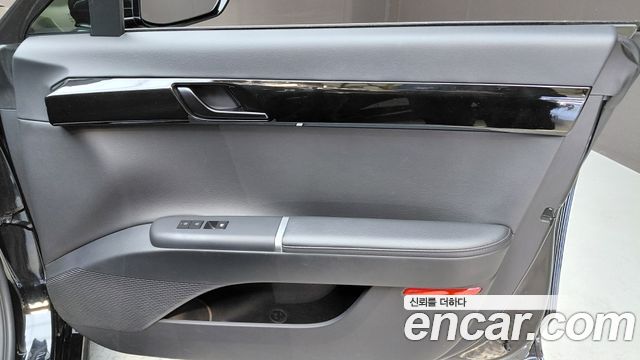 Hyundai Grandeur (GN7) 2,5 Gasoline 2WD Premium 2025 — фото 25