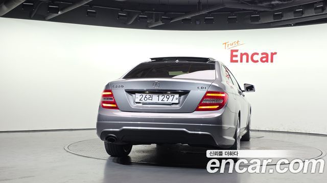 Mercedes-Benz C-Class (W204) C220 CDI Coupe 2013 — фото 4