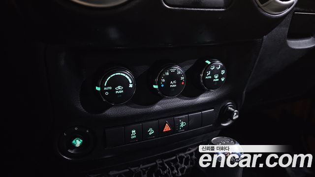 Jeep Wrangler (JK) 2.8 Diesel Rubicon 4Door 2013 — фото 18