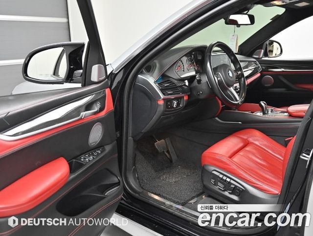 BMW X6M (F16) 4.4 2016 — фото 15