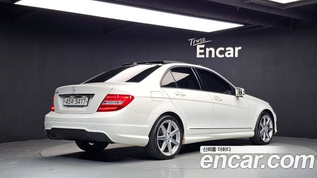 Mercedes-Benz C-Class (W204) C200 CGI Avantgarde Style Package 2013 — фото 2